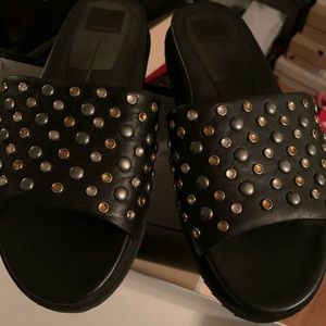 STUDDED DOLCE VITA